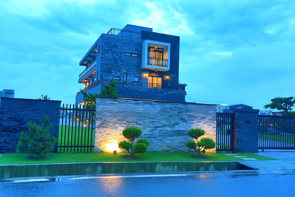 Qi Li Xiang Homestay อู่เจี๋ย ภายนอก รูปภาพ